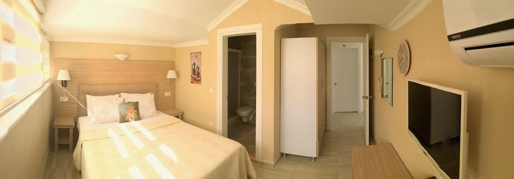 דליאן Sounds Of Berg Hotel מראה חיצוני תמונה